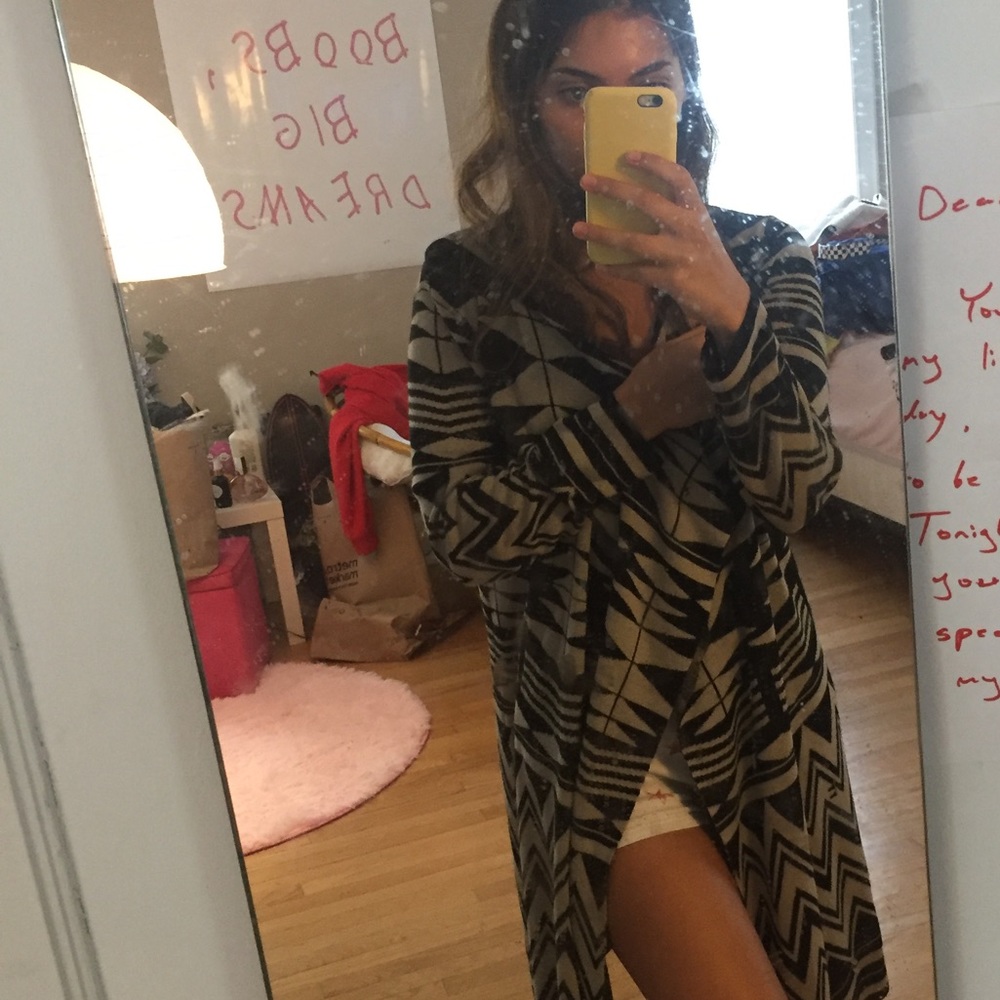 Long pattern cardigan
